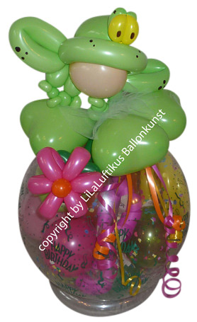 bunter frühlingshafter Ballon mit Frosch und Geschenk im Luftballon